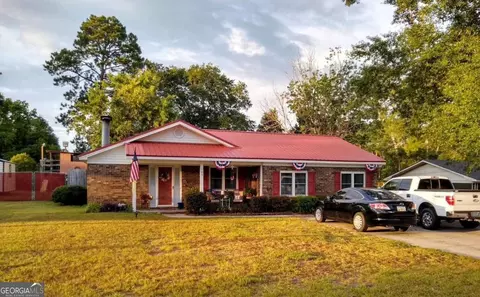 105 Redwood Dr, Vidalia, GA 30474