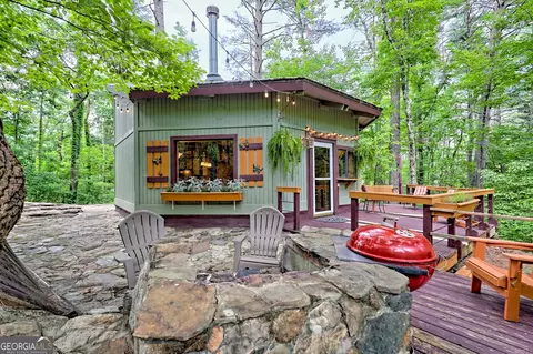 1920 E Boggs Mountain Rd, Tiger, GA 30576