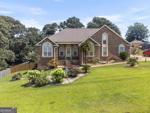 408 Dixieland Dr, Byron, GA 31008