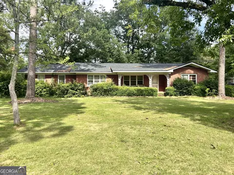 1406 Knoxville St, Fort Valley, GA 31030