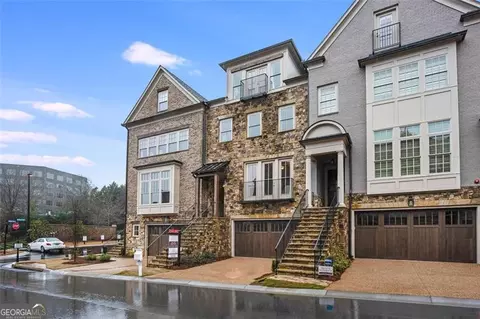 Exterior - 3450 Commander Cv, Suwanee, GA 30024 photo 2 of 11