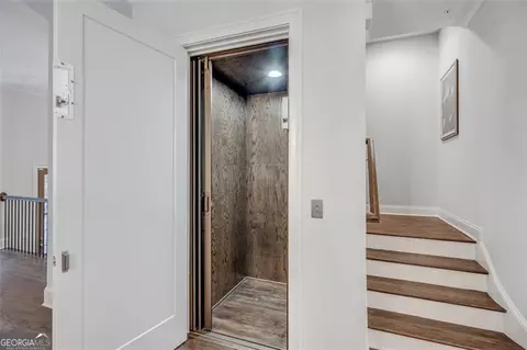Entry Way - 3450 Commander Cv, Suwanee, GA 30024 photo 3 of 5