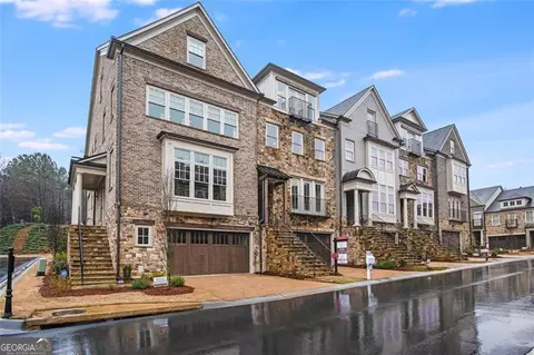 Exterior - 3450 Commander Cv, Suwanee, GA 30024 photo 3 of 11