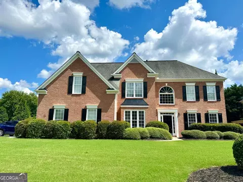 1805 Hunters Moon Dr, Alpharetta, GA 30005