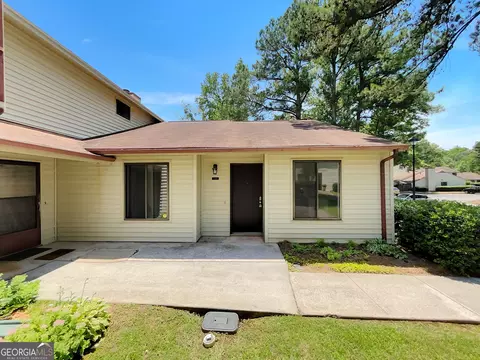 1152 Country Ct, Lawrenceville, GA 30044
