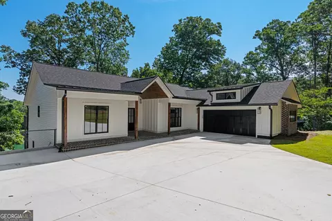 486 Mockingbird Ln, Lavonia, GA 30553