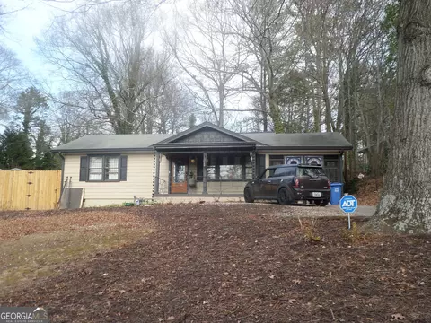 394 Christopher Dr, Gainesville, GA 30501