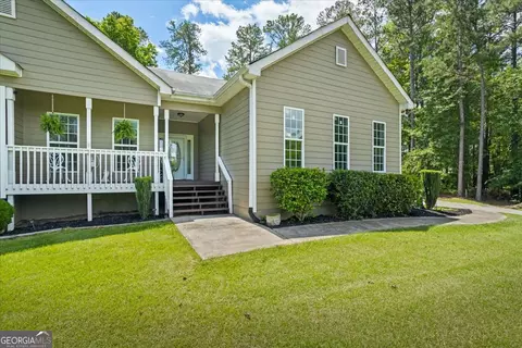 380 Russell Rd, Lawrenceville, GA 30043