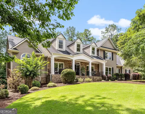 510 Stonehaven Dr, Fayetteville, GA 30215