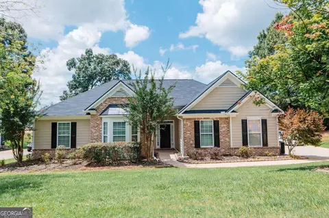 202 Stafford Beach Dr, Byron, GA 31008