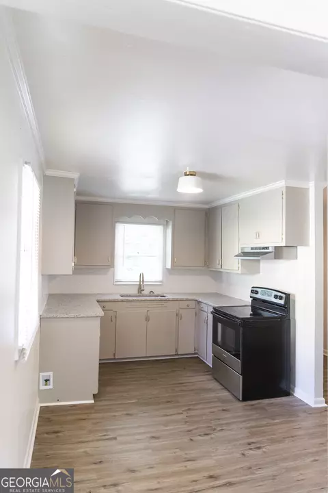 Kitchen - 311 Colquitt St, Lagrange, GA 30241 photo 4 of 4