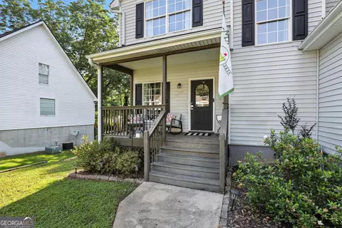 Exterior - 67 Woodlawn Dr, Toccoa, GA 30577 photo 3 of 8
