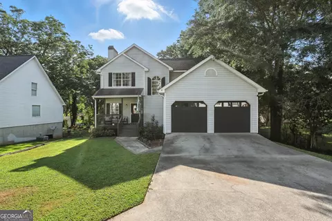 Exterior - 67 Woodlawn Dr, Toccoa, GA 30577 photo 2 of 8