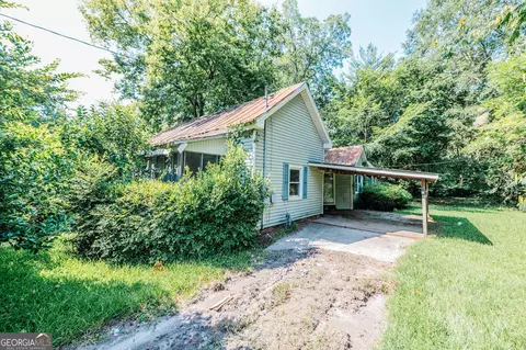 118 S 5th St, Cochran, GA 31014