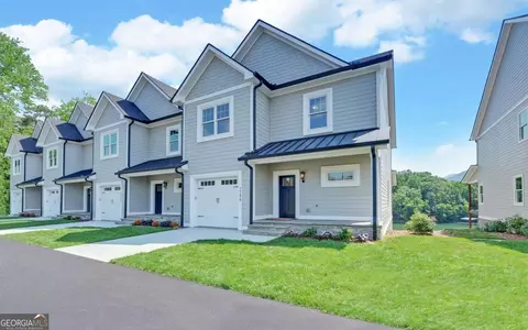 776 N Main St #H, Hiawassee, GA 30546