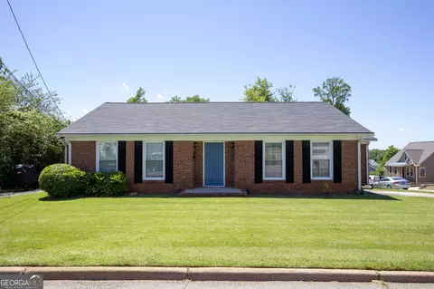 83 First Ave, Newnan, GA 30263