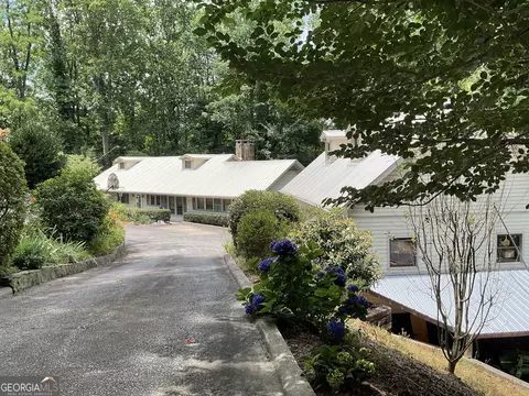 866 Yunai Cir, Clayton, GA 30525
