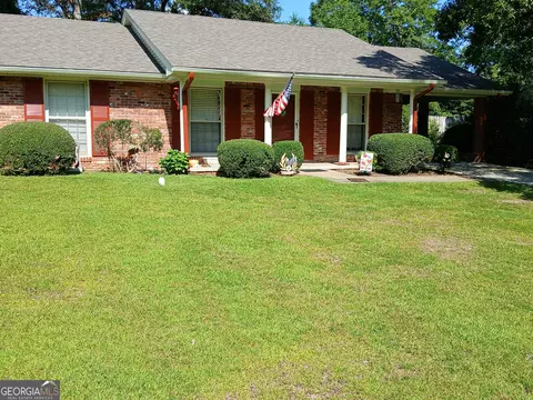 1015 13th Ave S, Lanett, AL 36863
