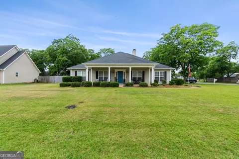 222 Duke Ln, Kathleen, GA 31047