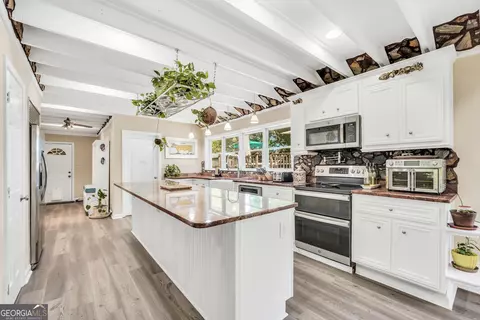 Kitchen - 701 Mask Rd, Brooks, GA 30205 photo 4 of 5