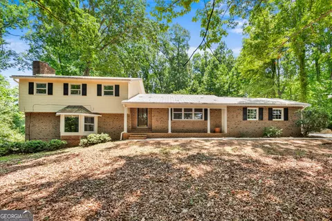 4848 Red Oak Dr, Gainesville, GA 30506