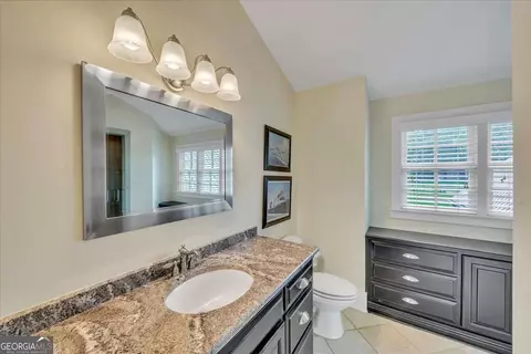 Bath - 687 Flintside Dr, Cobb, GA 31735 photo 3 of 5