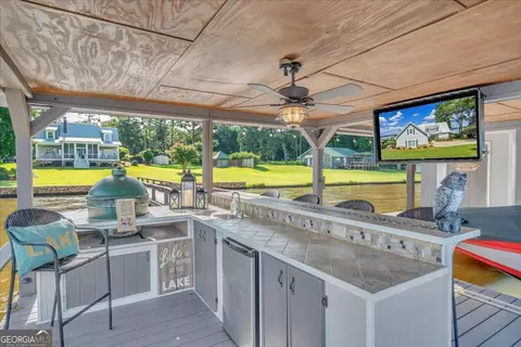 Exterior - 687 Flintside Dr, Cobb, GA 31735 photo 9 of 17