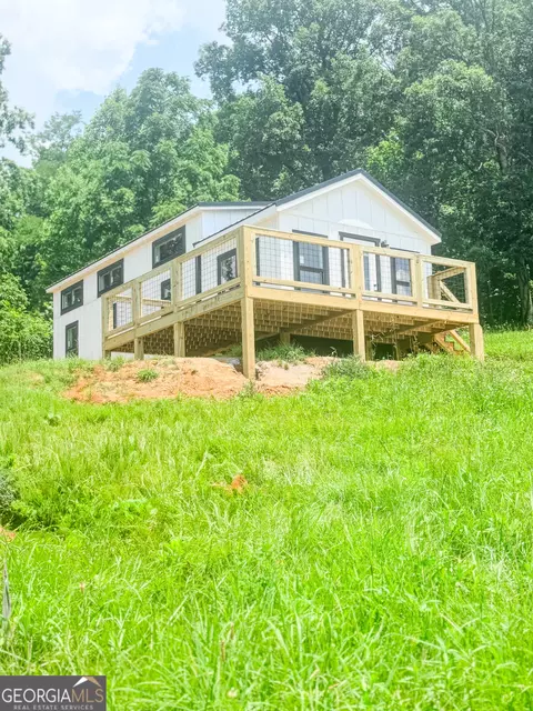 Exterior - 527 Saunders Rd #LOT 4, Franklin, NC 28734 photo 3 of 7