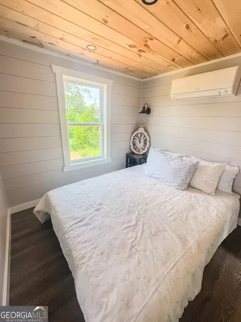 Bedroom - 527 Saunders Rd #LOT 4, Franklin, NC 28734 photo 1 of 2
