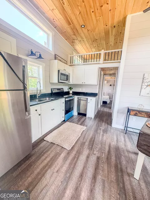 Kitchen - 527 Saunders Rd #LOT 4, Franklin, NC 28734 photo 1 of 2