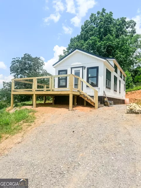 Exterior - 527 Saunders Rd #LOT 4, Franklin, NC 28734 photo 4 of 7