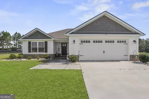 137 Old Barn Rd, Statesboro, GA 30458