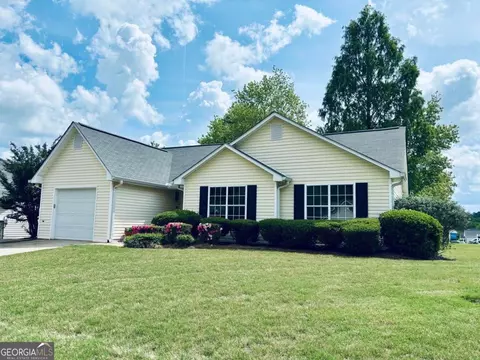 486 Village Cir, Stockbridge, GA 30281