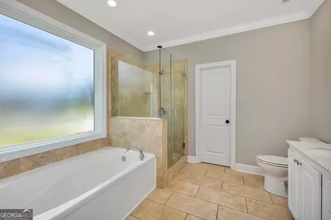 Bath - 127 Huron Loop, Brunswick, GA 31523 photo 2 of 3