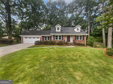 4023 Oak Crest Dr, Tucker, GA 30084