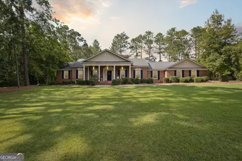 104 Lakeside Ct, Statesboro, GA 30458