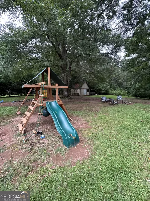 Exterior - 133 Robert Taylor Rd, Lagrange, GA 30240 photo 9 of 10