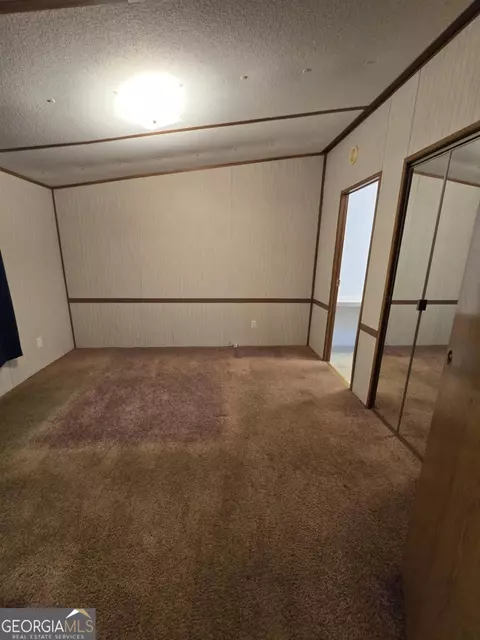 Bedroom - 85 North Ave, Hampton, GA 30228 photo 1 of 3