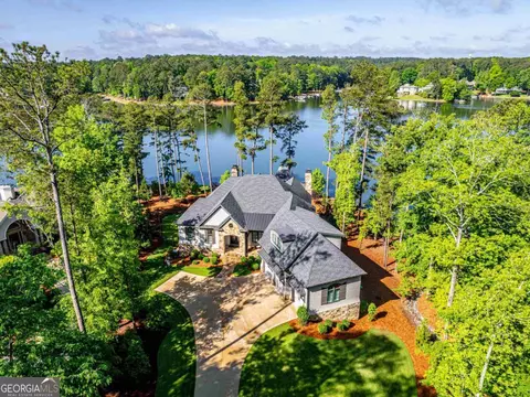 1091 Hawthorne Hts, Greensboro, GA 30642