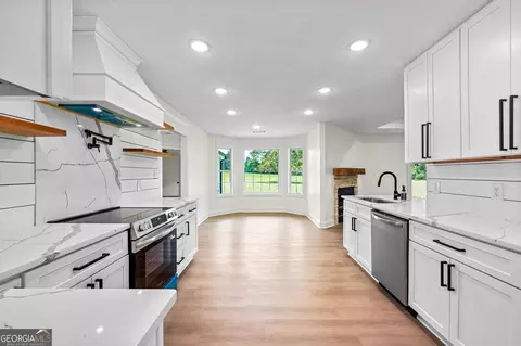 Kitchen - 309 Abbott Rd, Barnesville, GA 30204 photo 1 of 2