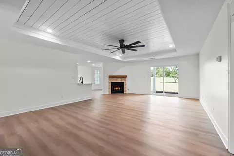 Living - 309 Abbott Rd, Barnesville, GA 30204 photo 3 of 3