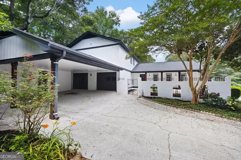 464 Rockborough Ter, Stone Mountain, GA 30083