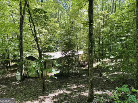 4430 White Oak Dr, Hiawassee, GA 30546