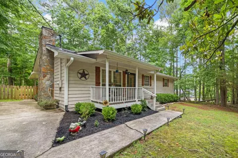 5527 Centry Dr, Villa Rica, GA 30180