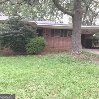 2001 Fairway Dr, Macon, GA 31217