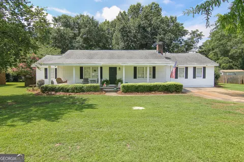 1404 Tucker Rd, Perry, GA 31069