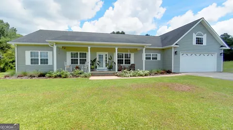 129 Willow Ridge Cir, Thomasville, GA 31757