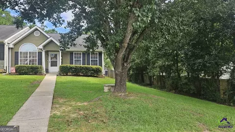 61 Hamilton Woods Ct, Warner Robins, GA 31088