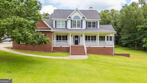 1045 Plantation Club Cir, Gray, GA 31032