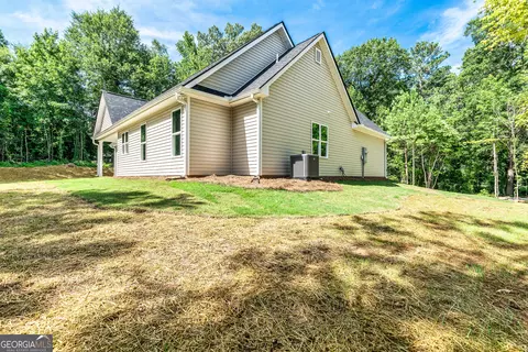 Exterior - 148 David Elder Rd, Griffin, GA 30223 photo 6 of 11